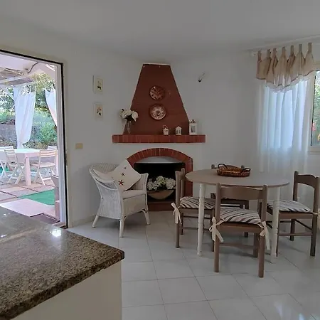 A Porto Rotondo, Con Giardino E Gazebo Appartement *