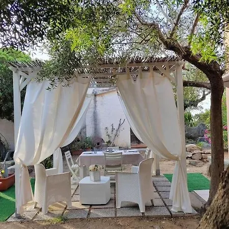 A Porto Rotondo, Con Giardino E Gazebo Appartement *